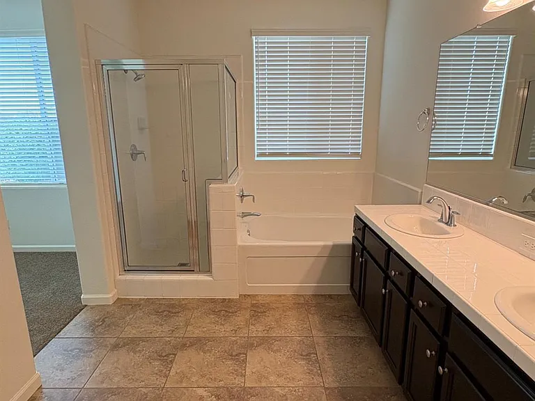 5990 E Kerckhoff Ave — Photo 22