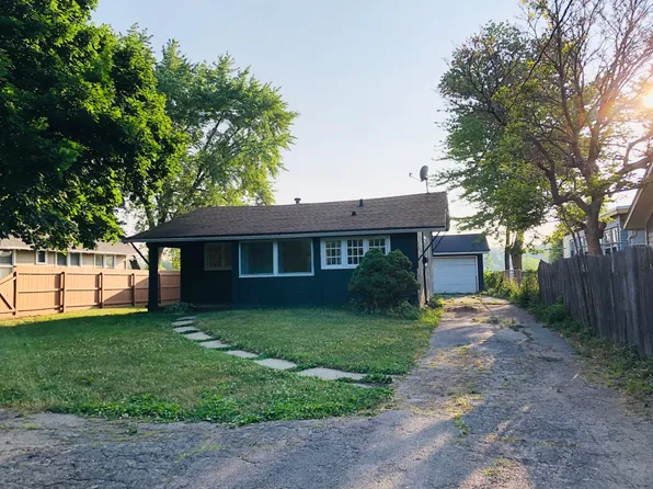 5544 East Dr, Loves Park, IL 61111