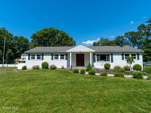 19 Meridian Lane, Ballston Lake, NY 12019