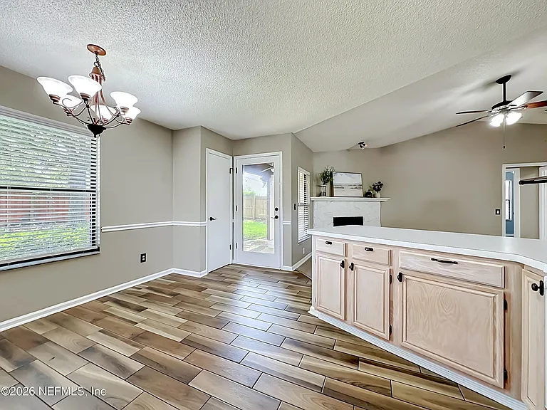 341 Hickory Hollow Dr N — Photo 11
