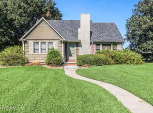 1728 S State St, Abbeville, LA 70510