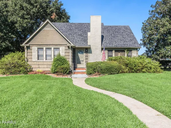 1728 S State St, Abbeville, LA 70510