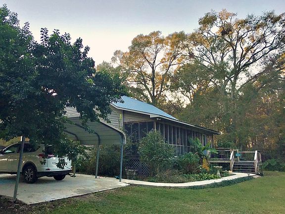 Back of home/screened porch