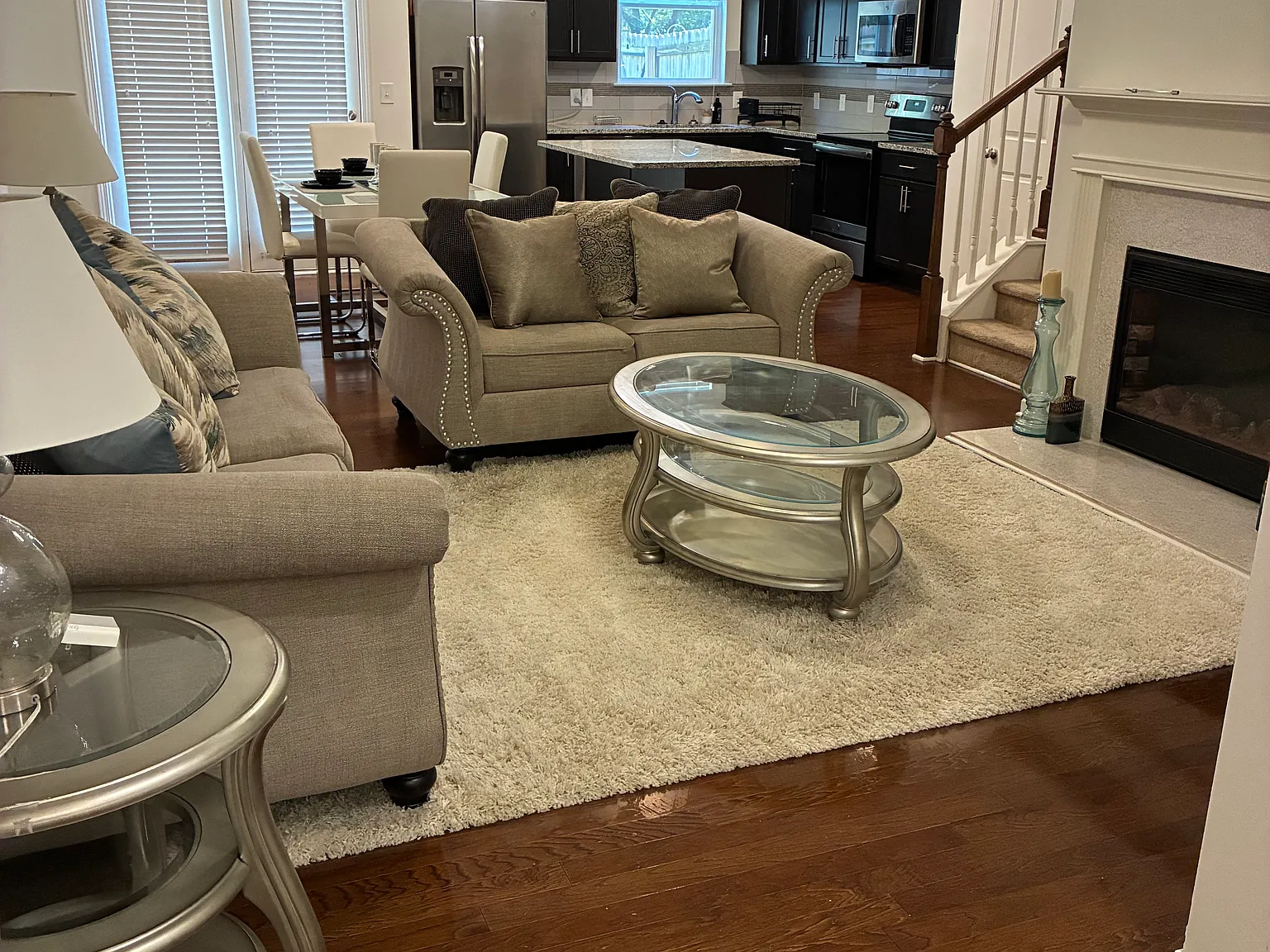 Longview — Photo 4