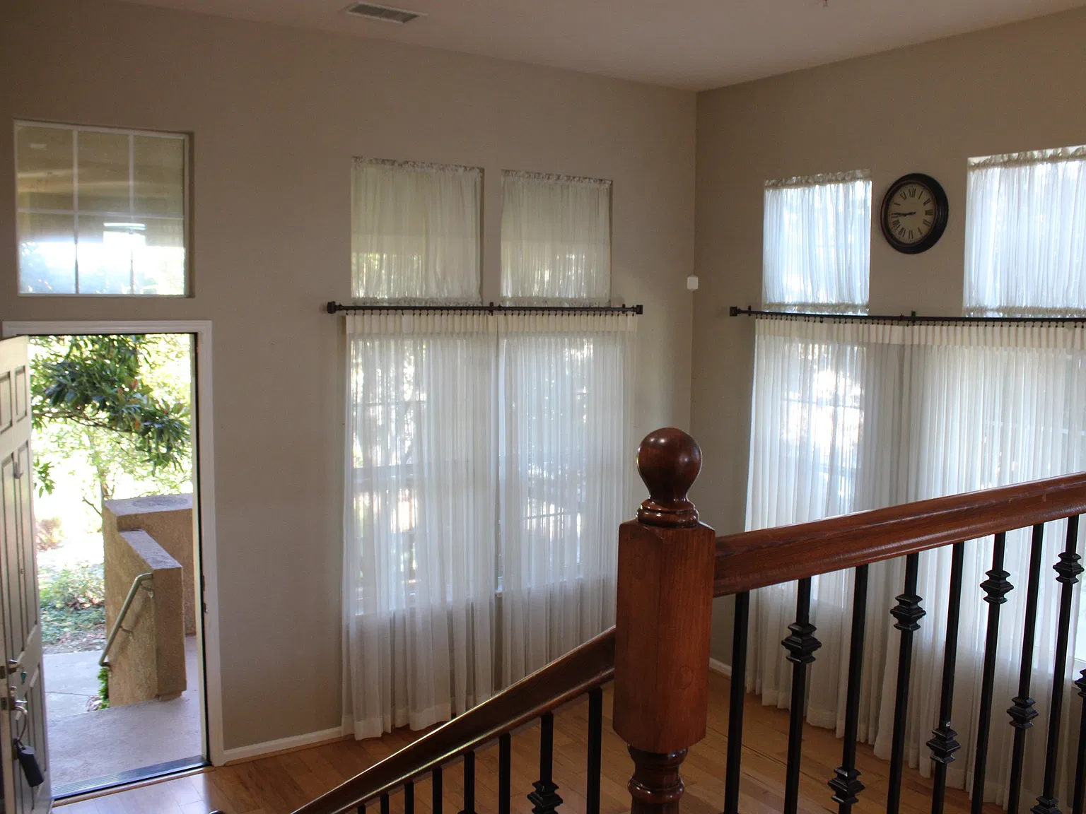 3 bed, 2.5 bath, 1850 sqft, $3,100 — Photo 4
