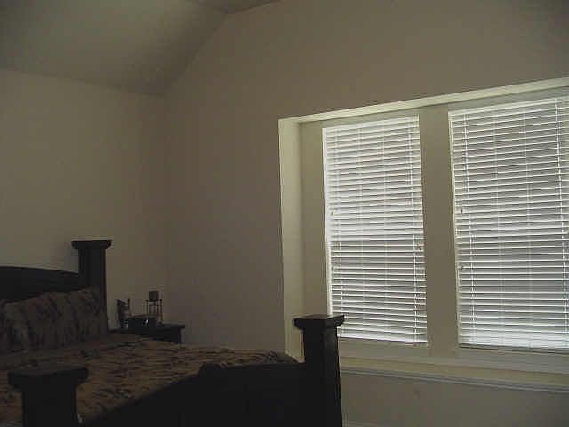 1st image of 10010 Waterbury Dr