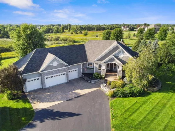 19220 Foxfield Dr, Prior Lake, MN 55372