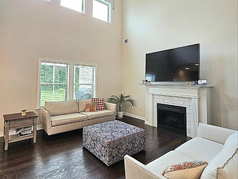 2652 Golf Mill Ct — Photo 6
