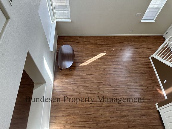 2nd image of 585 Edenderry Dr