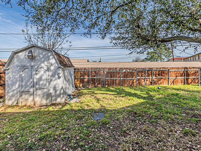 308 Franklin Dr — Photo 31