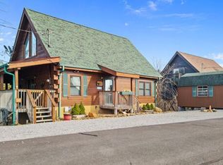 940 Buck Way, Sevierville, TN 37876