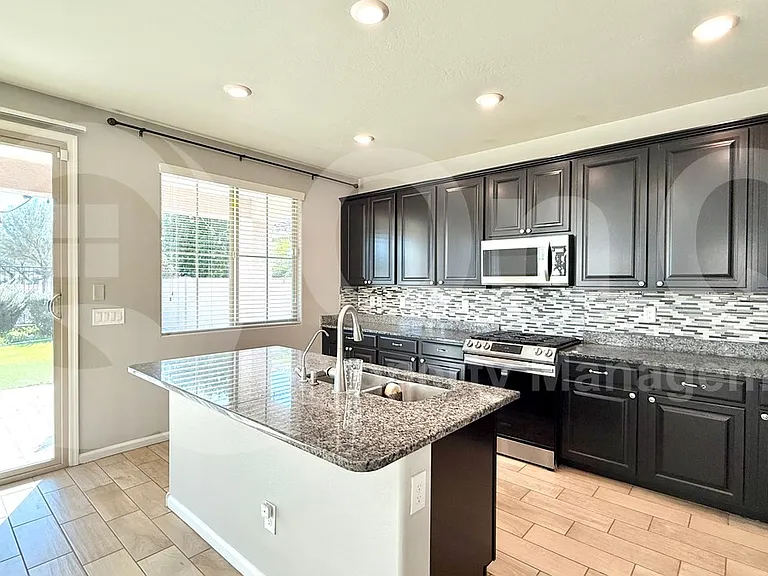 3231 S Santa Rita Way — Photo 10