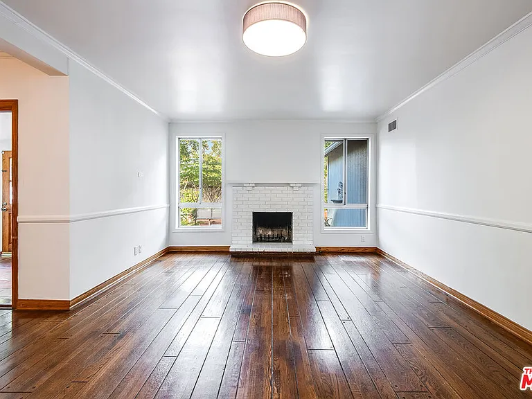 2924 Manning Ave — Photo 4