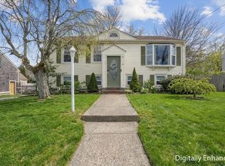 48 Bellevue St, Fairhaven, MA 02719