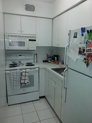 Rented by Allen Harris, LREB | media 25