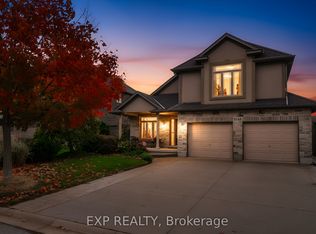 9148 Tapestry Ct, Niagara Falls, ON L2H 0E2