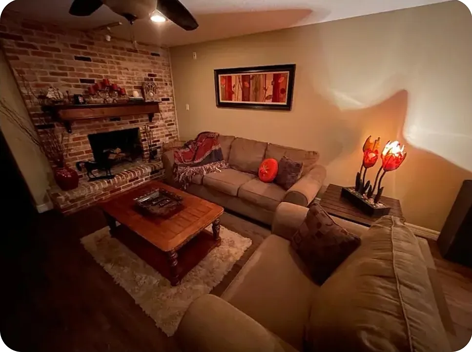 427 Sunset Dr — Photo 1