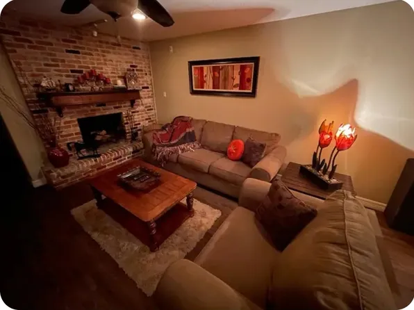 427 Sunset Dr APT 1, Dickinson, TX 77539