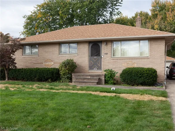 4526 W 154th St, Cleveland, OH 44135