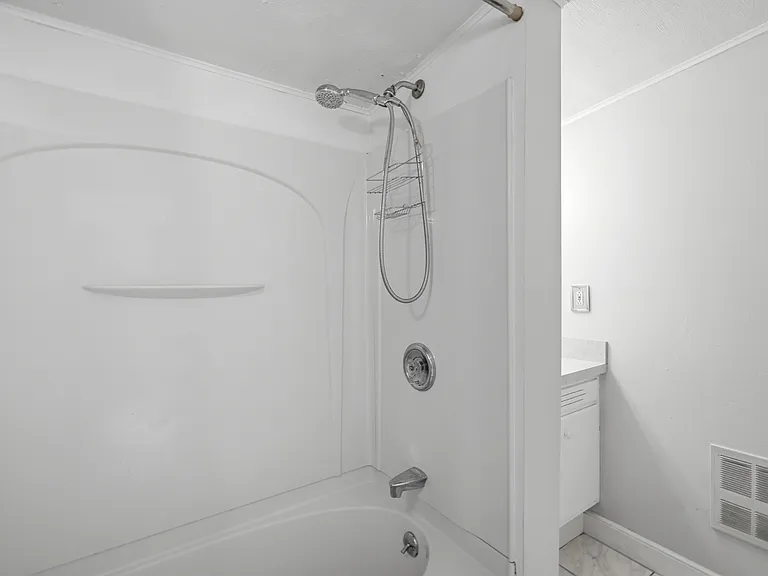 8 Mason St #8 — Photo 18