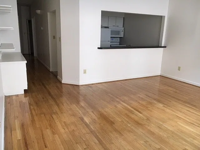 East End Apartments — Photo 3