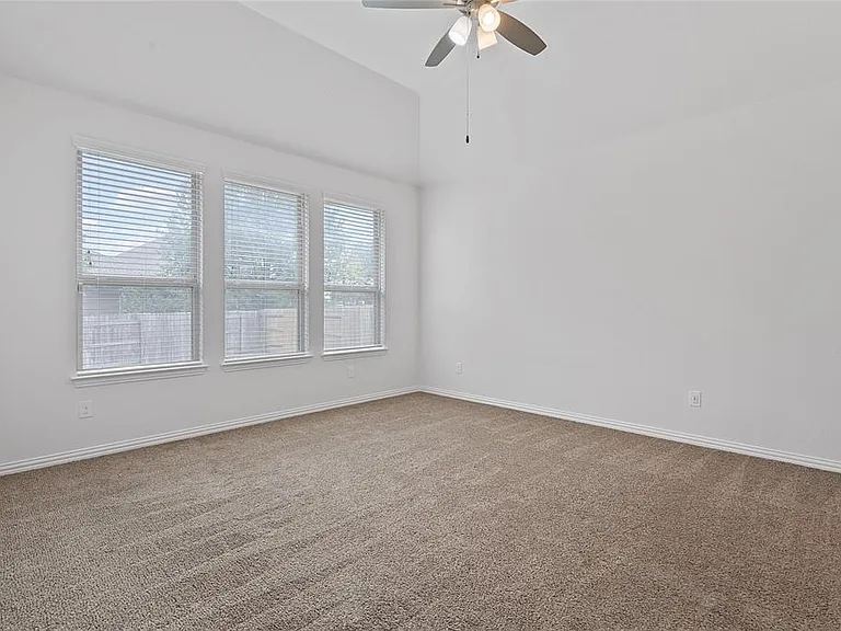 2905 Consuelo Way — Photo 14