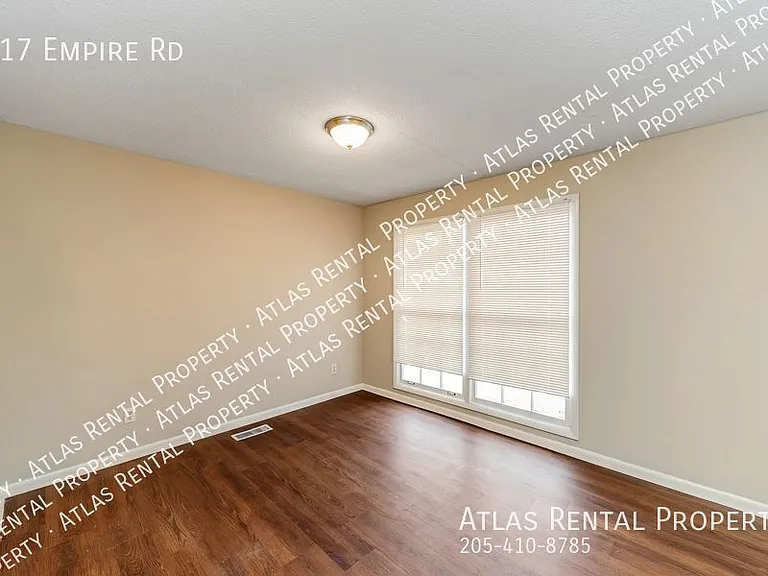 917 Empire Rd — Photo 8