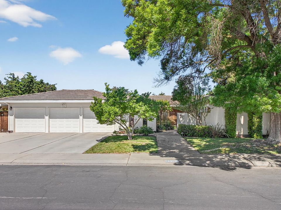 1st image of 1909 Chelwood Way