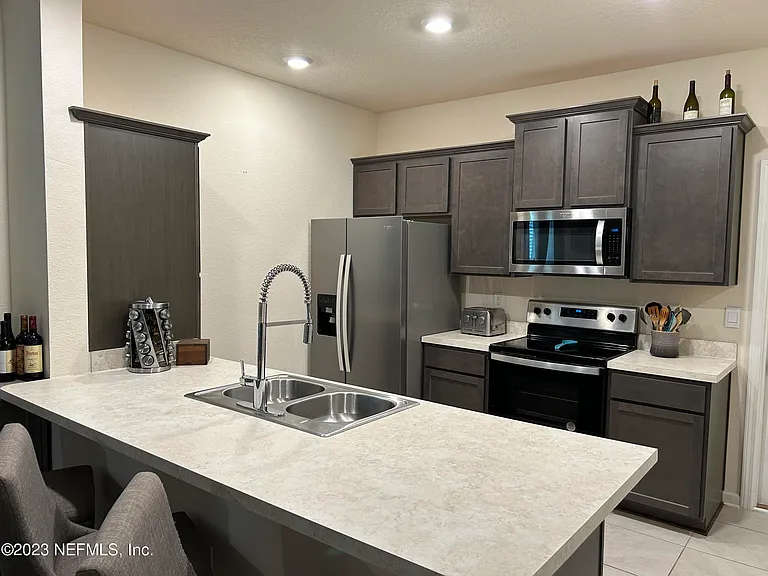 75510 Harvester St — Photo 2