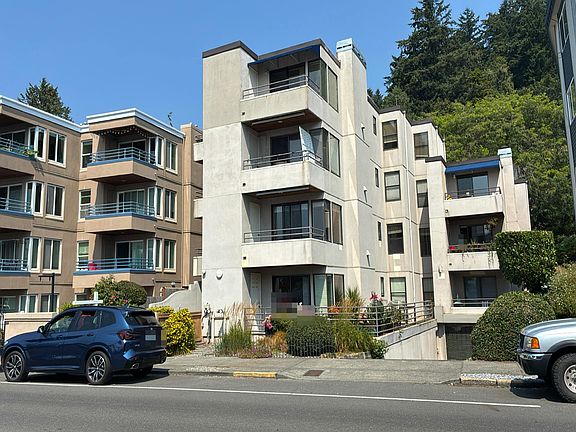 2nd image of 4222 Beach Dr SW APT 301