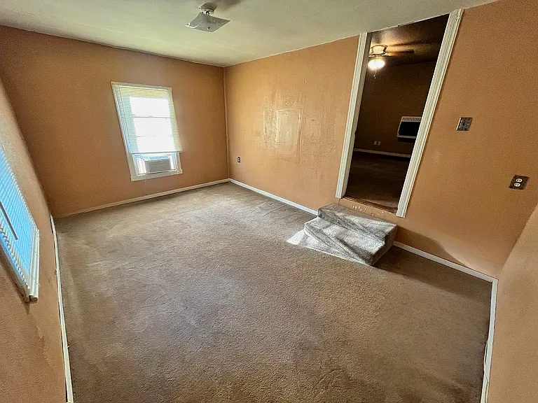 1407 Felix Pl — Photo 4