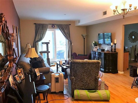 3rd image of 1529 Royce St APT 3J