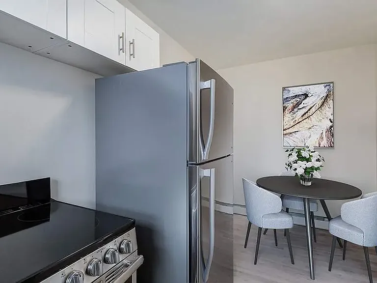 3211 Portnall Ave — Photo 3