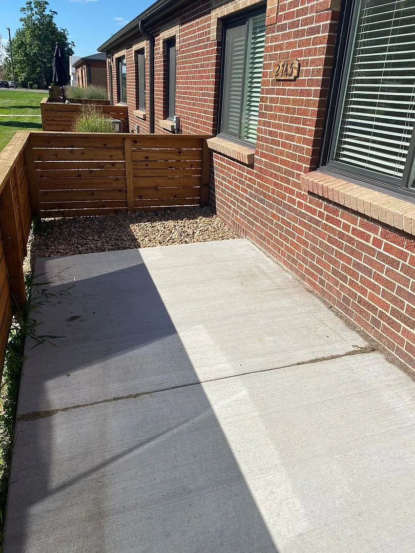 Monroe Gardens — Photo 4