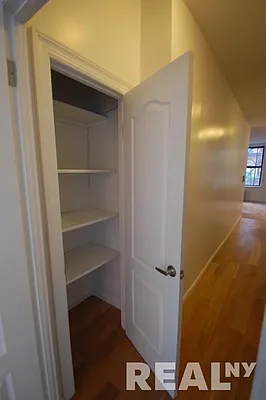 Rented by REAL New York | media 29