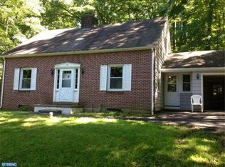 75 Smithtown Rd, Pipersville, PA 18947