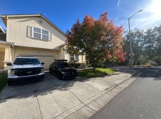 1311 Peterson Ln, Santa Rosa, CA 95403