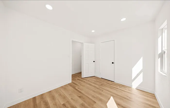 2925 W Shorb St — Photo 28