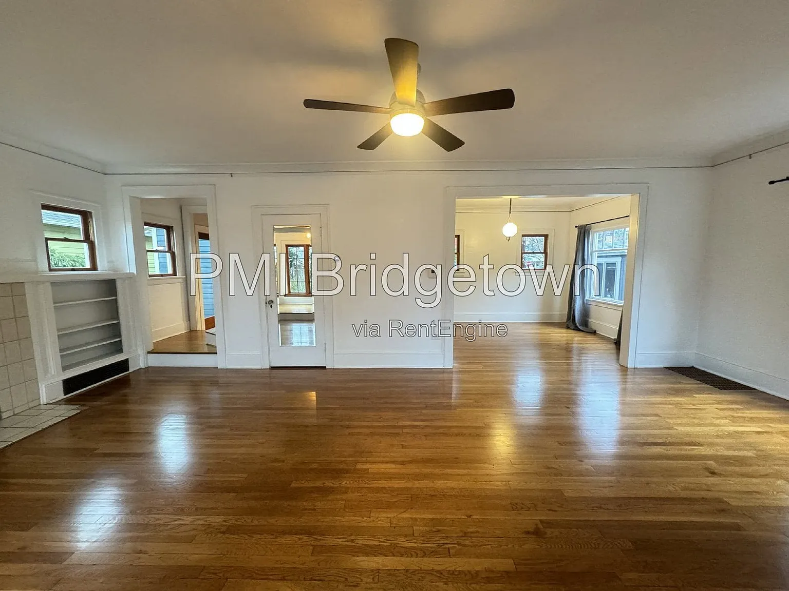 3 bed, 2.5 bath, 2550 sqft, $3,495 — Photo 4