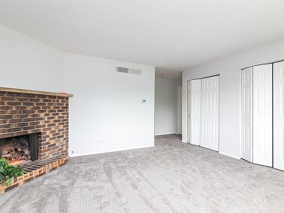 4th image of 547 N Lake St #547