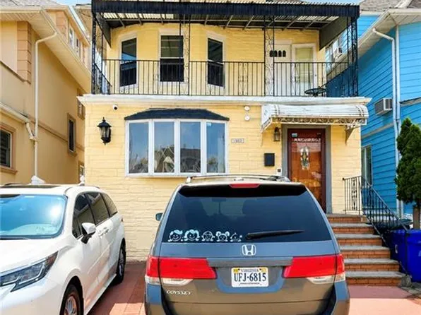 1966 79th St APT 3, Brooklyn, NY 11214