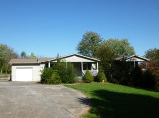 222 Heuer St, Sweetwater, TN 37874