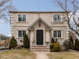 665 Golf Ter, Union, NJ 07083