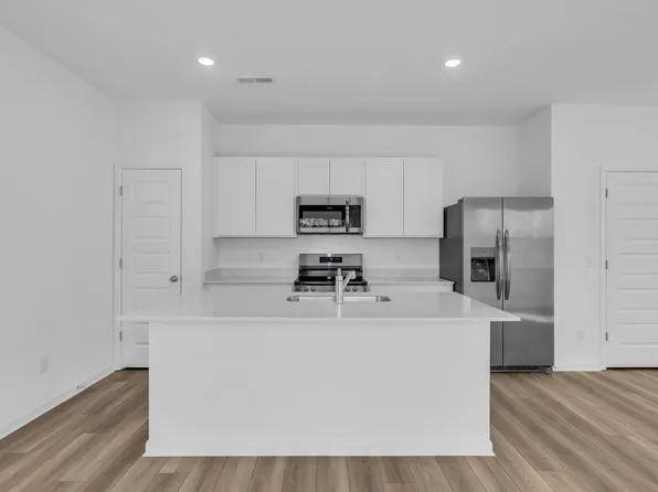 1006 Gleaning Ct, Murfreesboro, TN 37127