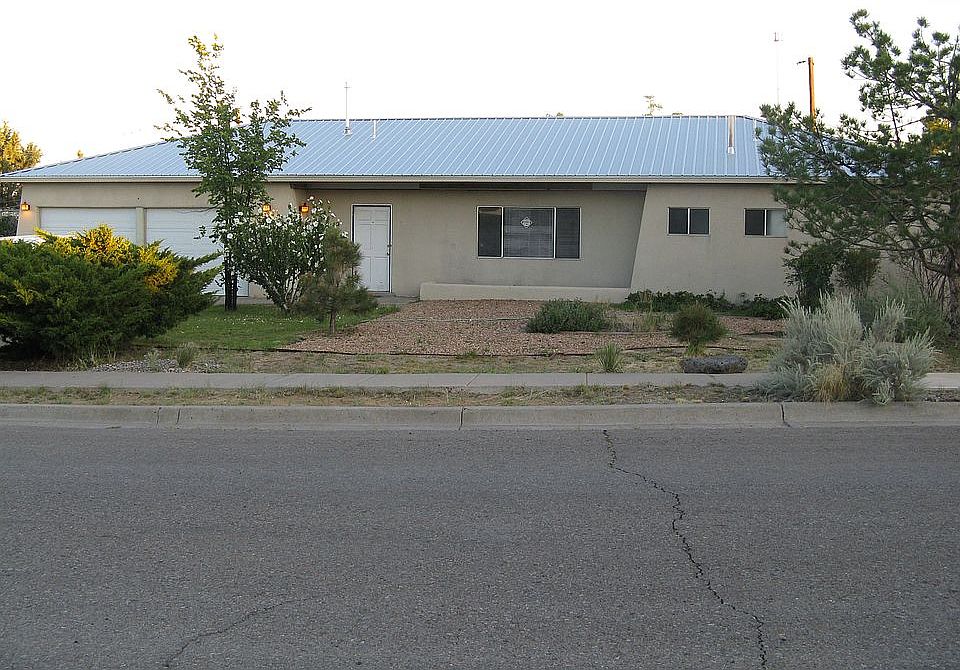 1st image of 5620 Drake Ave NW