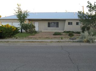 5620 Drake Ave NW, Albuquerque, NM 87114
