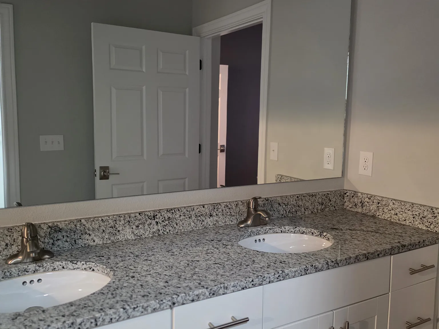 3 bed, 1339 sqft, $950 — Photo 3