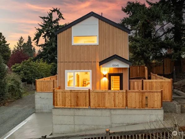 10545 2nd Avenue NW, Seattle, WA 98177