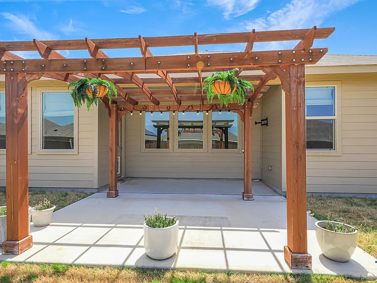 5028 Waterway Dr — Photo 14