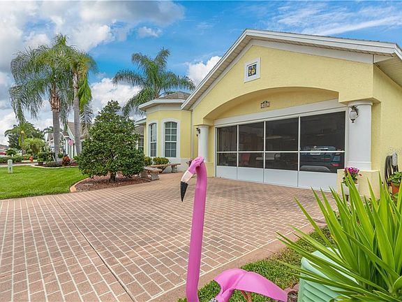 4th image of 422 High Vista Dr